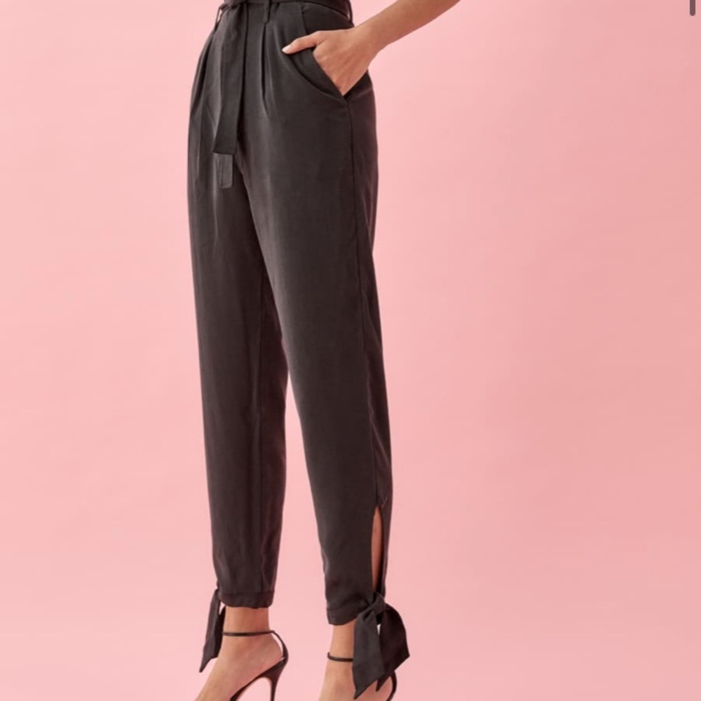 Reformation Avalon pants size 4p
